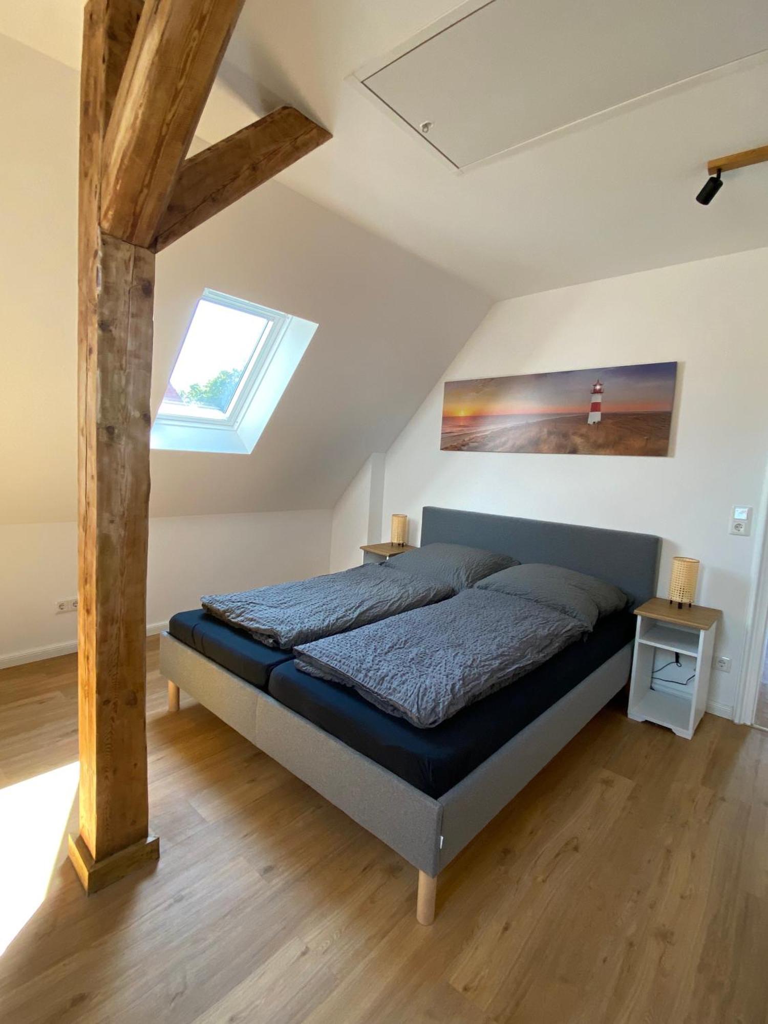 Modernes City Apartment Nahe Hbf Emden Exterior foto